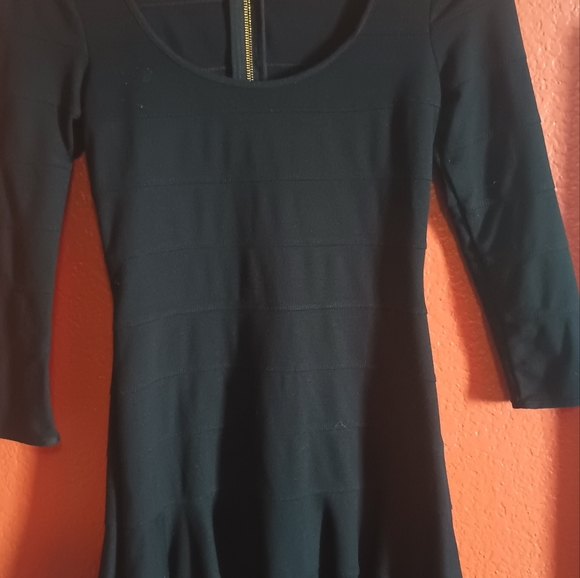 Juicy Couture black scoop neck long sleeve dress - Picture 5 of 9